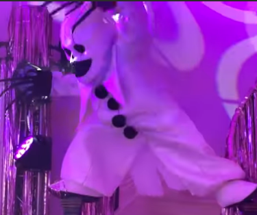 remember this monster violet terrible this picture is very scary do not know and the baby show the costume or screenshot or video is disgusting hypnosis is terrible his ears are not there